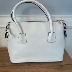 Angela Roi. Brand new Moa tote. Winter white. Vegan leather.